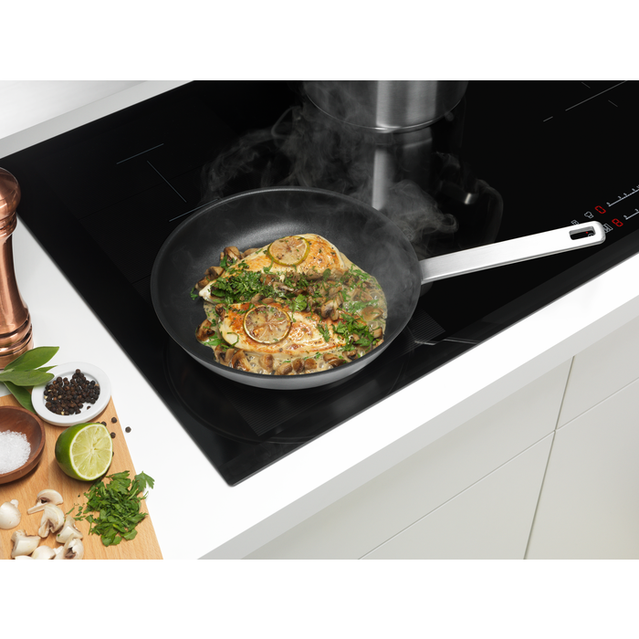 Electrolux - Set de casseroles - E3SS