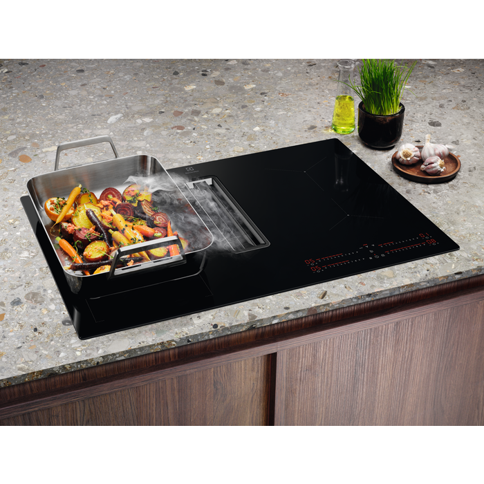 Electrolux - Kookplaat met afzuiging - KCC83443CK